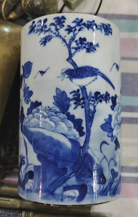 古玩陶瓷花鳥紋青花筆筒真品鑒賞圖