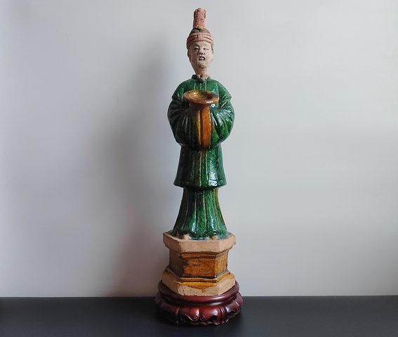 古玩陶瓷難能可貴的精品明代三彩仕女俑49.5厘米拍賣，當前價格38元