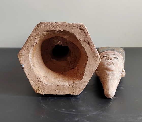 古玩陶瓷明三彩人物俑真品鑒賞圖