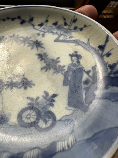 古玩陶瓷青花人物盤真品鑒賞圖