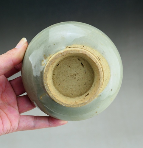 古玩陶瓷龍泉青瓷托盤真品鑒賞圖