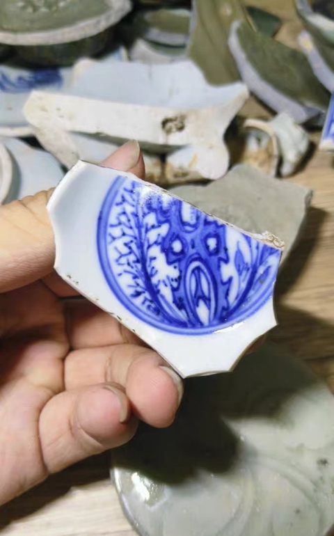 古玩陶瓷明嘉靖青花瓷片真品鑒賞圖