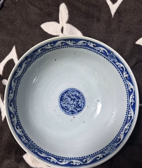 古玩陶瓷青花博古八寶紋碗真品鑒賞圖