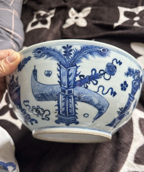 古玩陶瓷青花博古八寶紋碗真品鑒賞圖