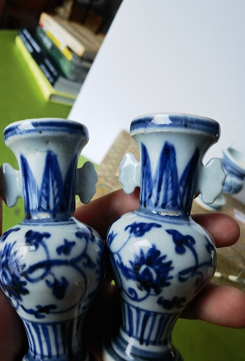 古玩陶瓷青花花卉紋三貢真品鑒賞圖