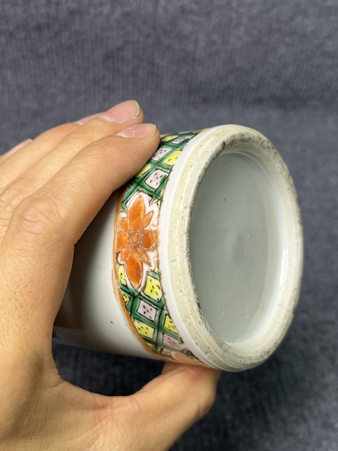 古玩陶瓷五彩人物故事紋箭筒拍賣，當前價格3988元