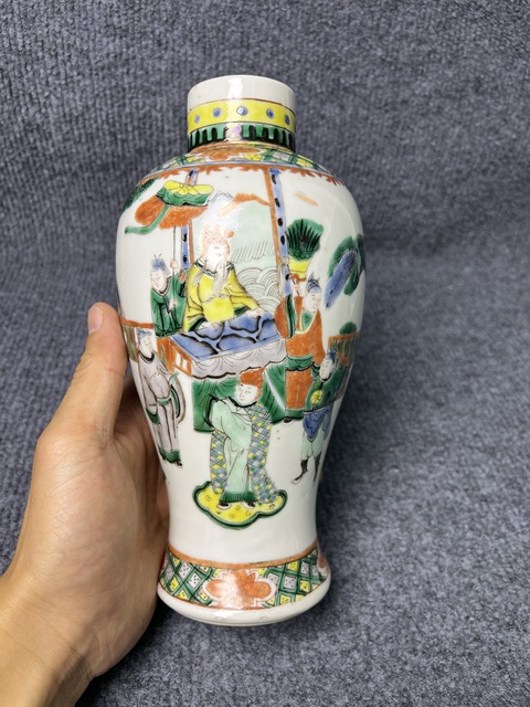 古玩陶瓷五彩人物故事紋雞腿蓋瓶拍賣，當前價格3888元