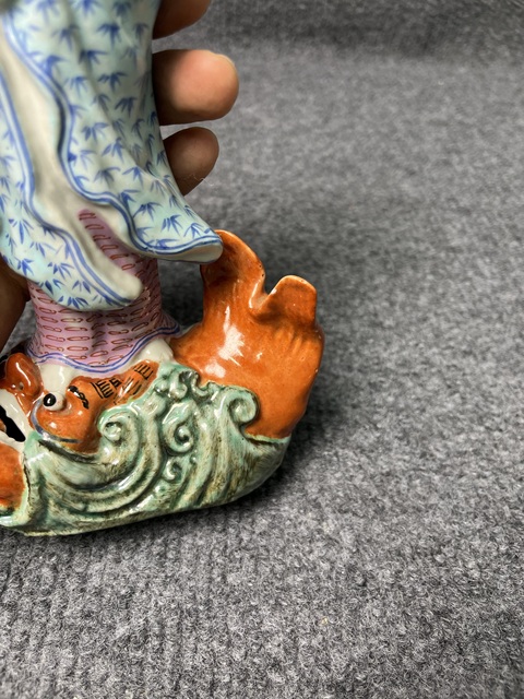 古玩陶瓷粉彩觀音塑像拍賣，當前價格1888元