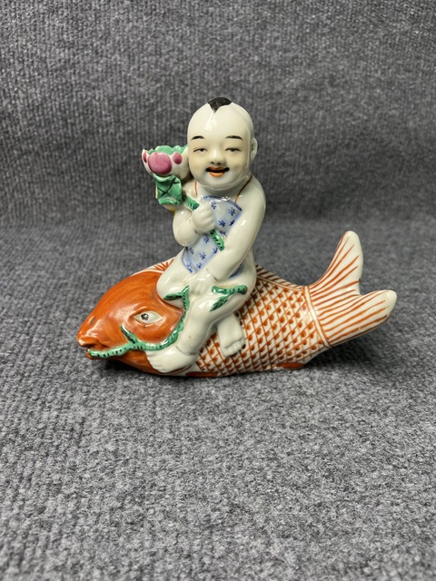 古玩陶瓷粉彩童子塑像拍賣，當前價格1688元
