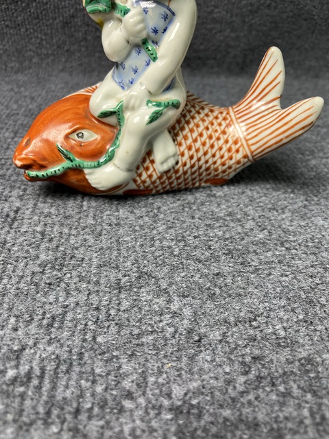 古玩陶瓷粉彩童子塑像拍賣，當前價格1688元