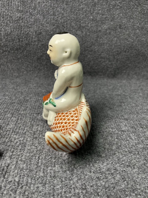 古玩陶瓷粉彩童子塑像拍賣，當前價格1688元