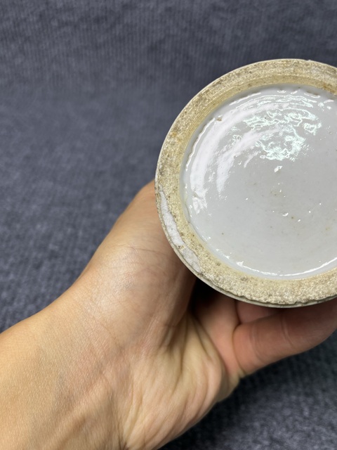 古玩陶瓷粉彩人物故事紋筆筒拍賣，當前價格1588元