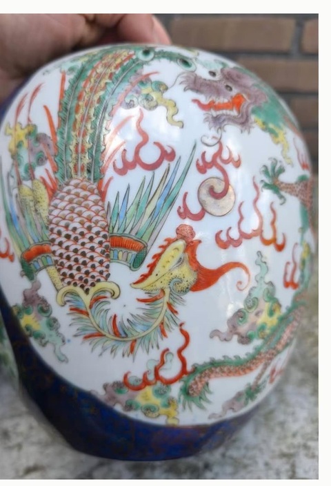 古玩陶瓷清晚期 灑藍開窗五彩罐真品鑒賞圖