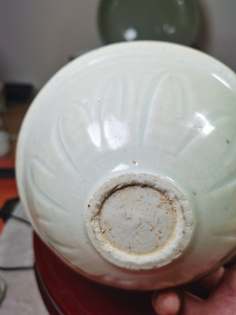 古玩陶瓷青白釉刻仰蓮紋碗真品鑒賞圖