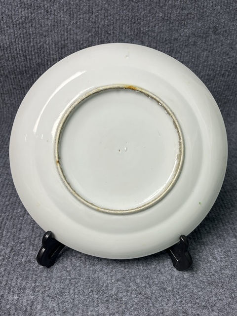 古玩陶瓷粉彩開窗人物花卉紋盤拍賣，當(dāng)前價格1388元