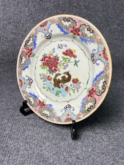 古玩陶瓷粉彩花鳥紋盤真品鑒賞圖