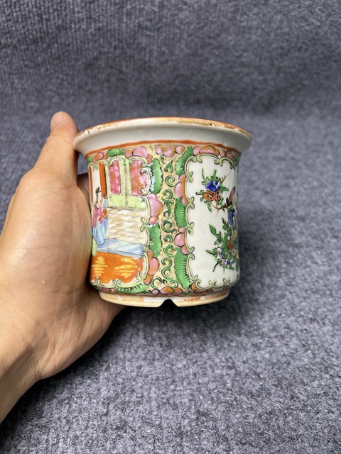 古玩陶瓷廣彩人物故事紋小花盆真品鑒賞圖