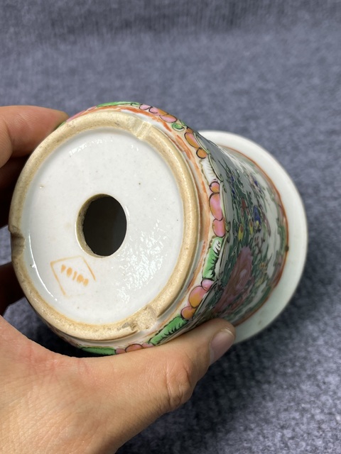 古玩陶瓷廣彩人物故事紋小花盆真品鑒賞圖