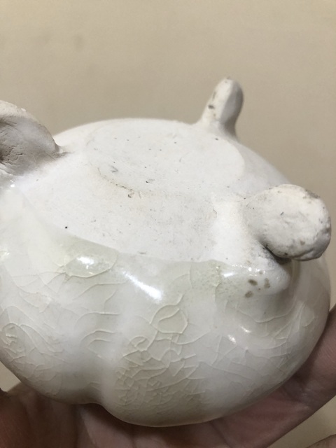 古玩陶瓷邢窯白瓷三足爐真品鑒賞圖