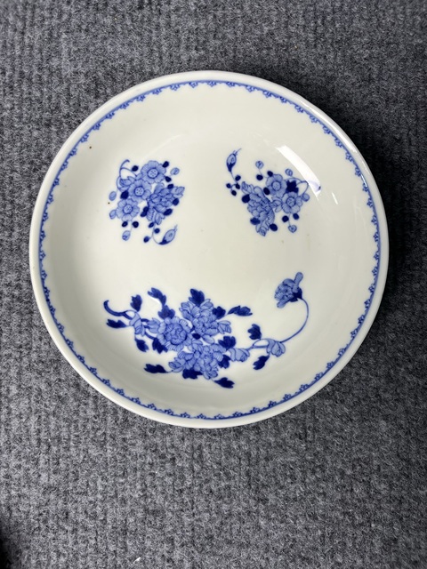 古玩陶瓷青花花卉紋盤(pán)真品鑒賞圖