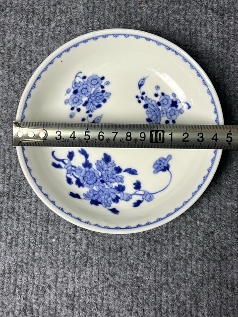 古玩陶瓷青花花卉紋盤(pán)真品鑒賞圖