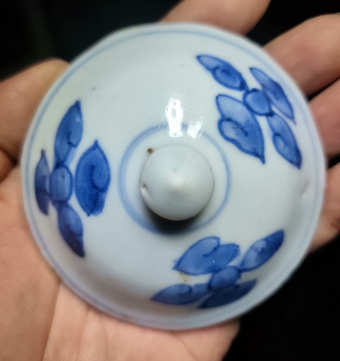 古玩陶瓷青花云紋罐蓋真品鑒賞圖