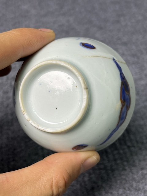 古玩陶瓷青花加彩過墻龍紋杯真品鑒賞圖