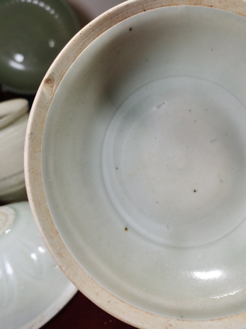 古玩陶瓷青白釉刻仰蓮紋碗真品鑒賞圖