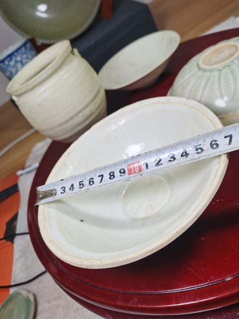 古玩陶瓷青白釉刻仰蓮紋碗真品鑒賞圖