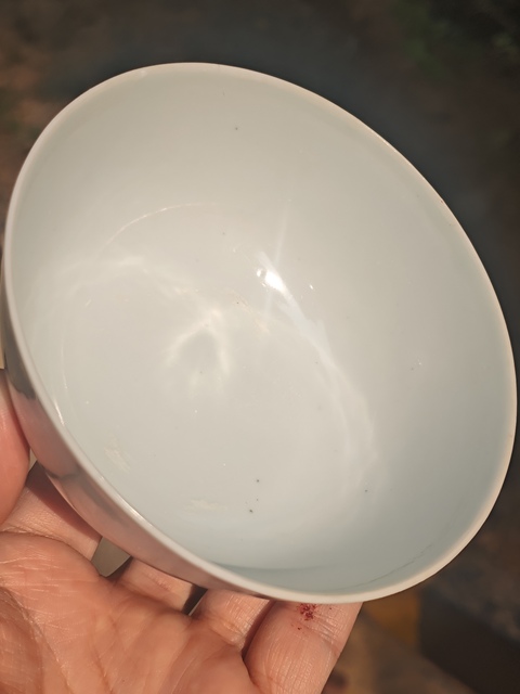 古玩陶瓷清康熙甜白釉碗真品鑒賞圖