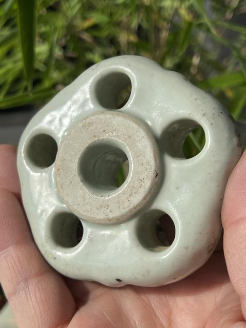 古玩陶瓷青釉蓮蓬花器真品鑒賞圖