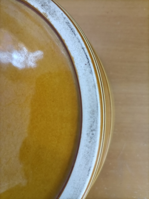 古玩陶瓷黃釉旋紋缸真品鑒賞圖