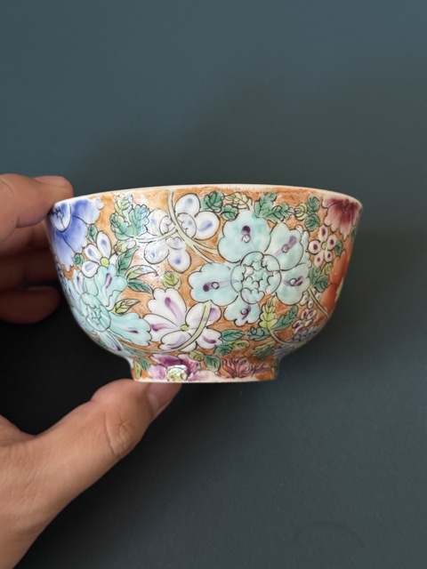 古玩陶瓷民國·百花不落地粉彩小碗全品拍賣，當前價格1200元