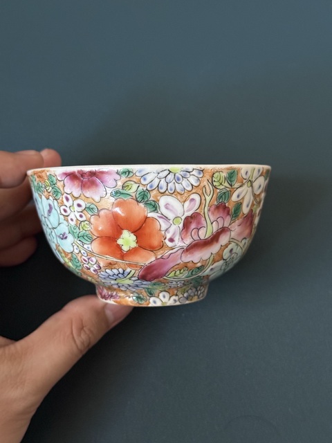 古玩陶瓷民國·百花不落地粉彩小碗全品拍賣，當前價格1200元
