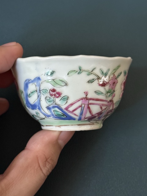 古玩陶瓷清·雍正花卉紋細(xì)路粉彩杯拍賣，當(dāng)前價格1000元