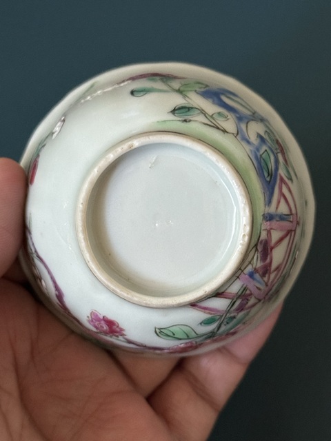 古玩陶瓷清·雍正花卉紋細(xì)路粉彩杯拍賣，當(dāng)前價格1000元