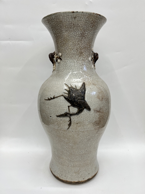 古玩陶瓷清晚期 哥釉鐵銹花龍紋大瓶真品鑒賞圖