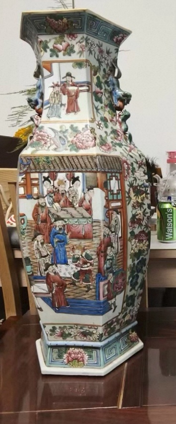 古玩陶瓷六方人物瓶真品鑒賞圖