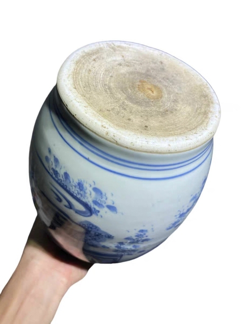 古玩陶瓷青花蓮子罐真品鑒賞圖