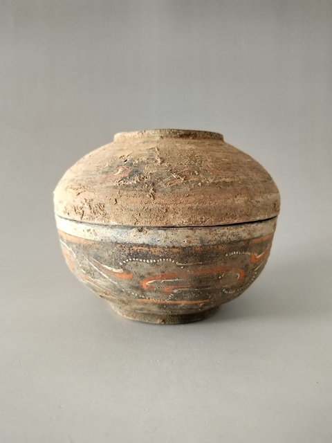 古玩陶瓷（漢代）灰陶朱砂彩繪陶盒拍賣，當前價格568元