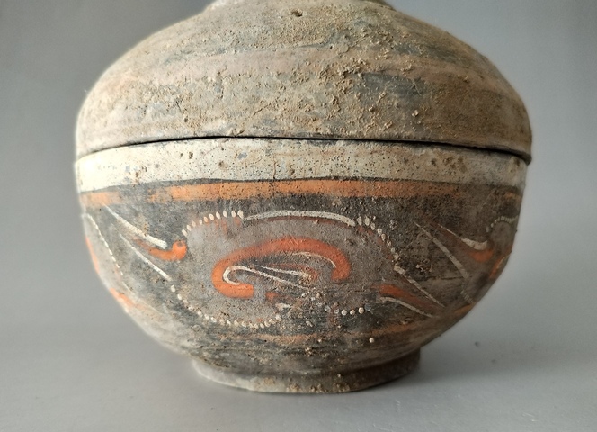 古玩陶瓷（漢代）灰陶朱砂彩繪陶盒拍賣，當前價格568元