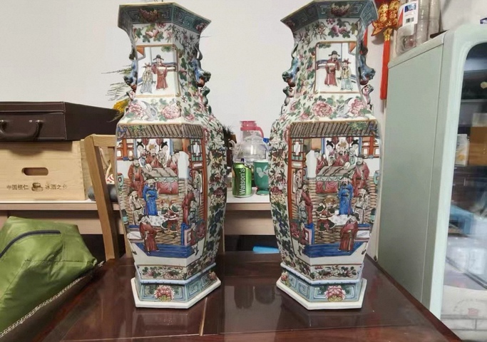 古玩陶瓷六方人物瓶真品鑒賞圖