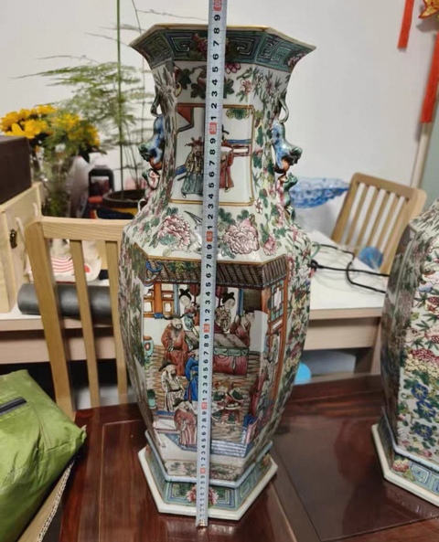 古玩陶瓷六方人物瓶真品鑒賞圖