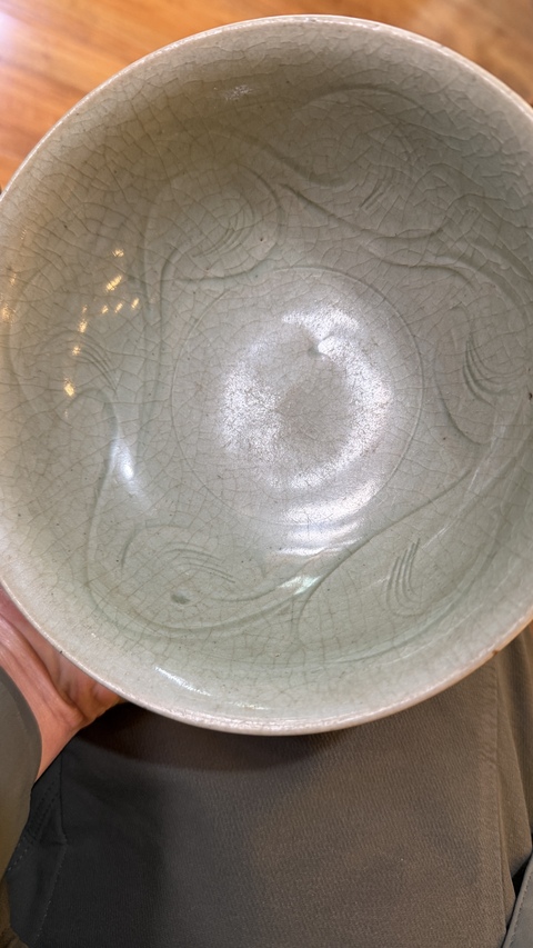 古玩陶瓷龍泉劃花碗真品鑒賞圖