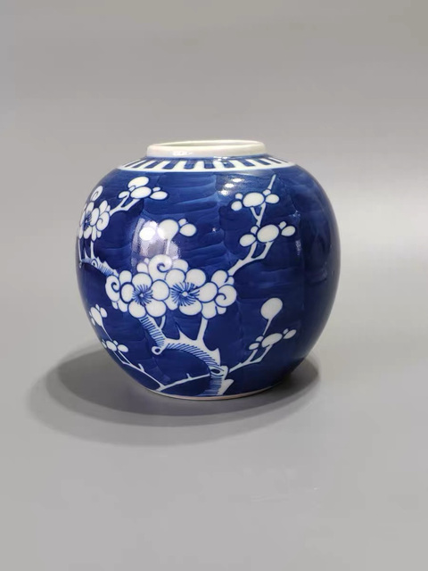 古玩陶瓷青花冰梅紋罐真品鑒賞圖