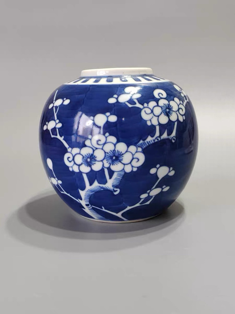 古玩陶瓷青花冰梅紋罐真品鑒賞圖