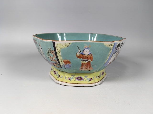 古玩陶瓷晚清民國松石綠粉彩五子登科嬰戲紋四方供碗真品鑒賞圖