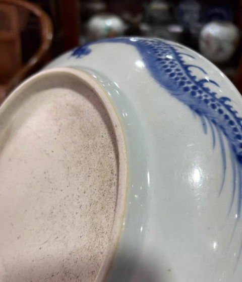 古玩陶瓷青花過墻龍紋盤真品鑒賞圖