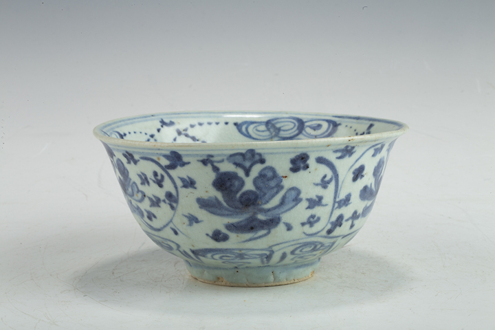 古玩陶瓷明中·青花十字寶杵紋碗真品鑒賞圖