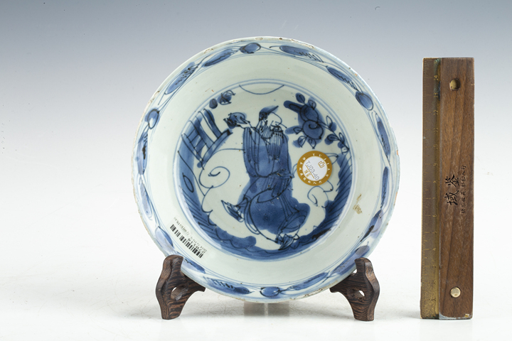 古玩陶瓷明萬歷·青花東方朔偷桃紋碗拍賣，當前價格6000元